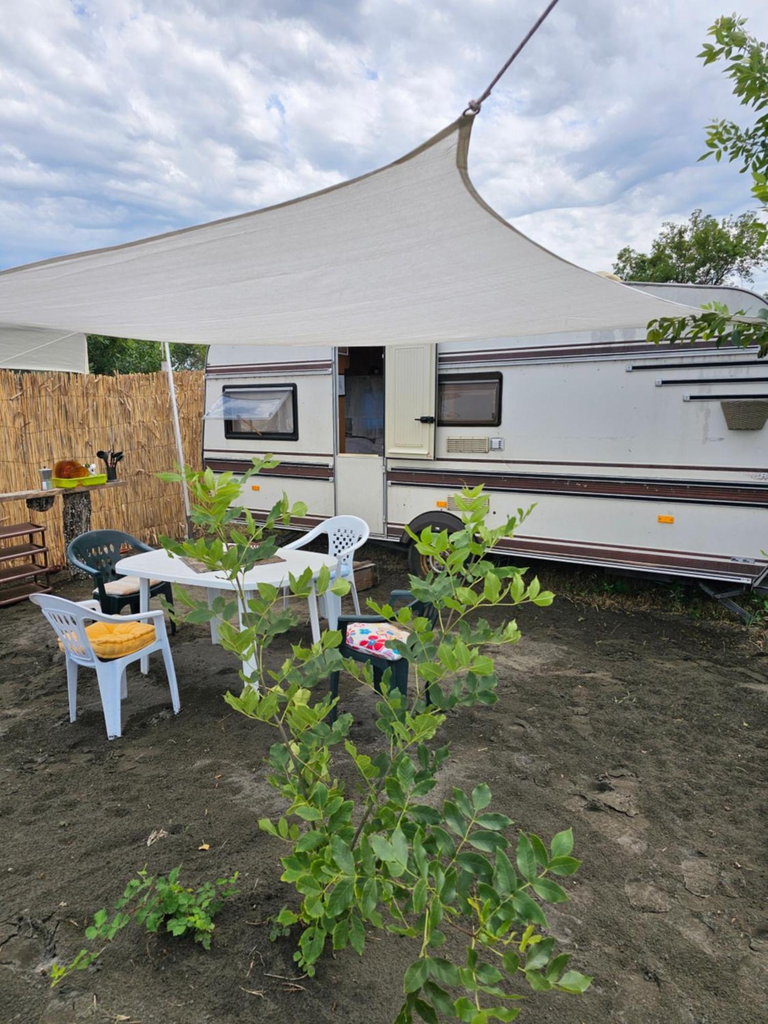Beachfront Caravans TTchernomorets Extérieur photo